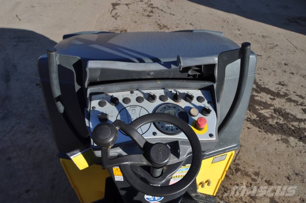Bomag BW 138 AD-5 Twin drum rollers