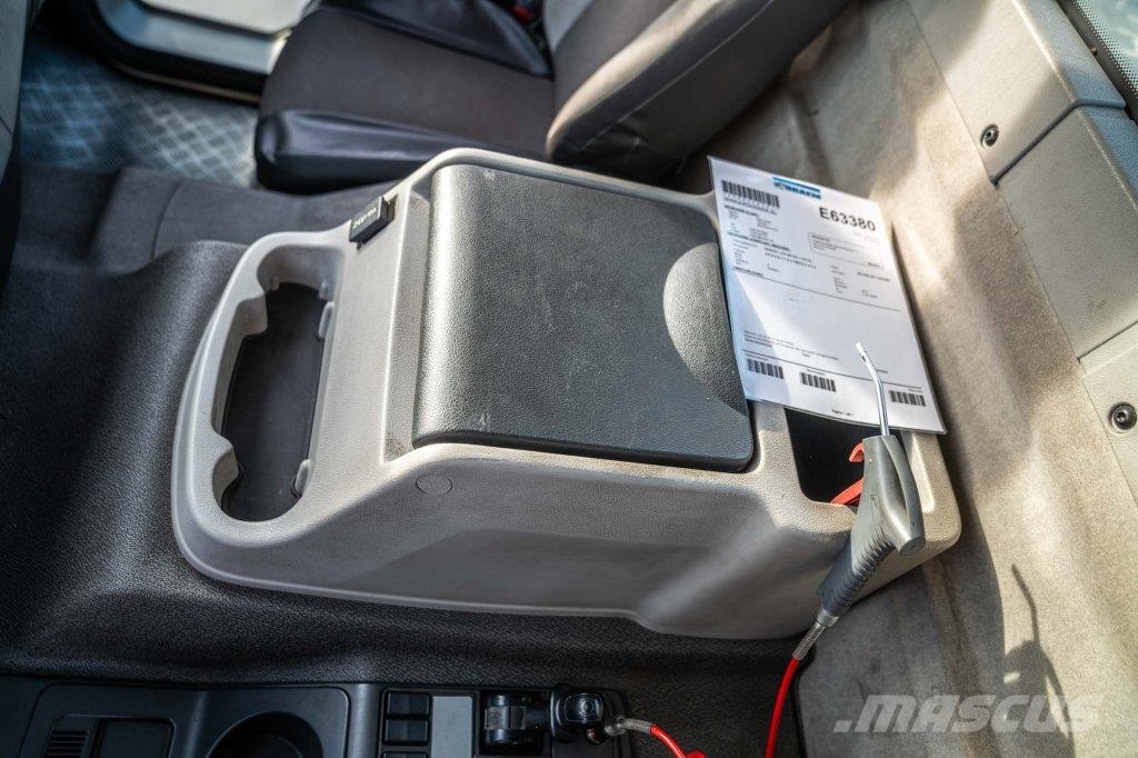 Renault D19 WIDE 280 DXI+DHOLLANDIA 1.5T. Camiones desmontables