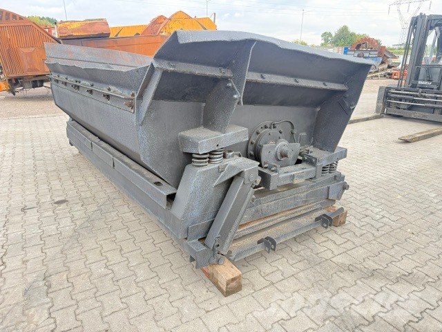 Extec KRATA ZASYPOWA WIBRACYJNA 自走式スクリーン