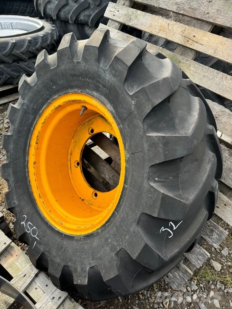 Michelin 14.5R20 Tyres, wheels and rims