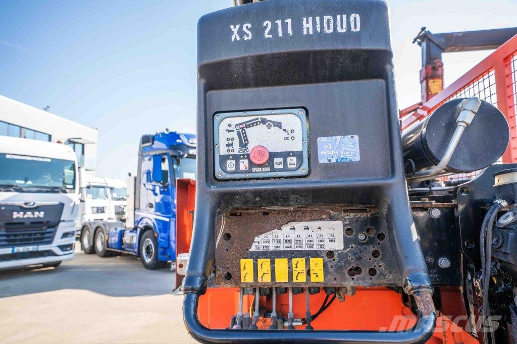 Renault K380 DXI -6x4+HIAB 21 T/m+4 EXT 平板式/側卸式卡車
