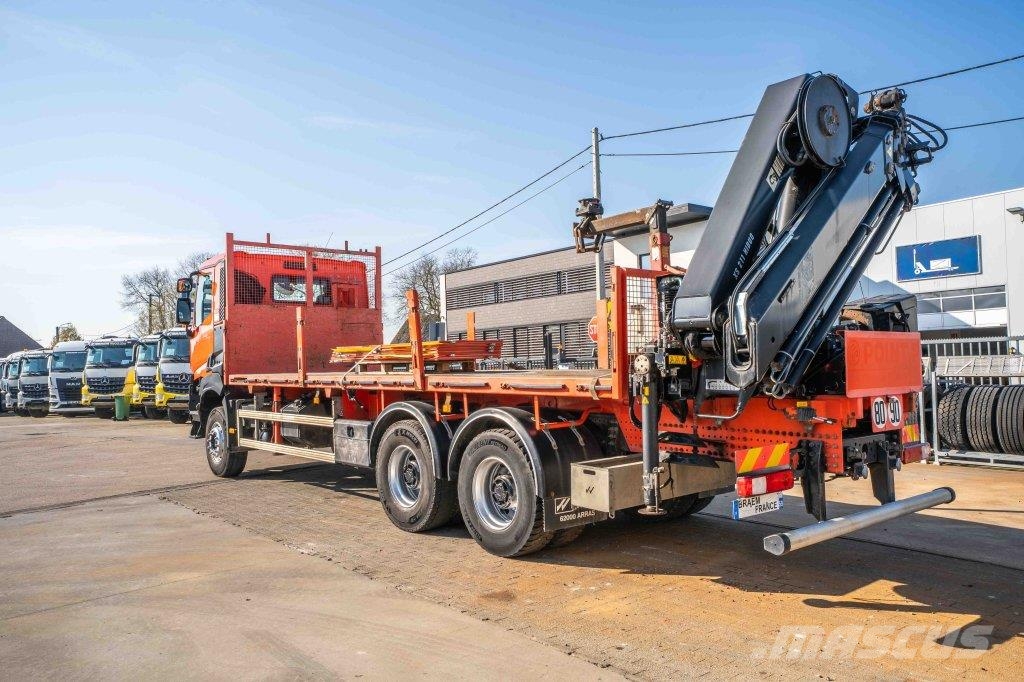 Renault K380 DXI -6x4+HIAB 21 T/m+4 EXT 平板式/側卸式卡車