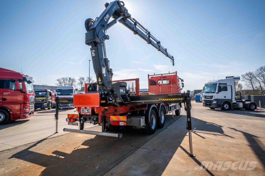Renault K380 DXI -6x4+HIAB 21 T/m+4 EXT 平板式/側卸式卡車