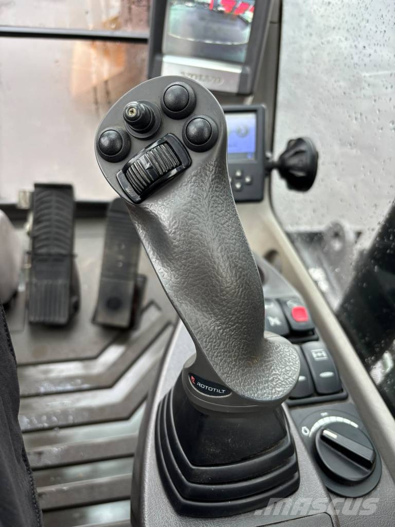 Volvo EW 140 D / Rototilt, Kärry, Rasvari, Lämmitin Bageri točkaši