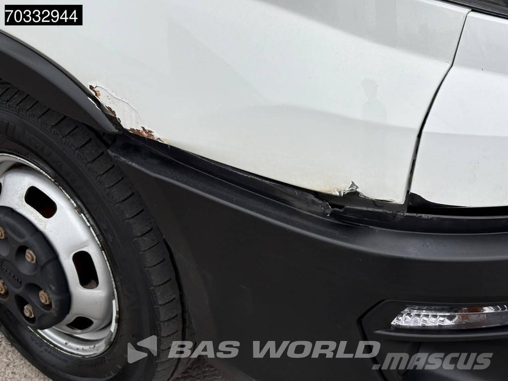 Iveco Daily 35C18 3.0L Doppelbereifung Hohes Dach L4H3 1 شاحنة مقفلة