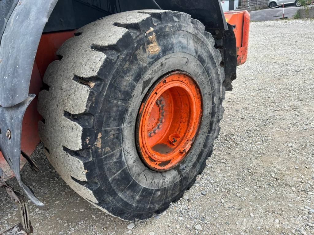 Hitachi ZW 220-6 Radlader
