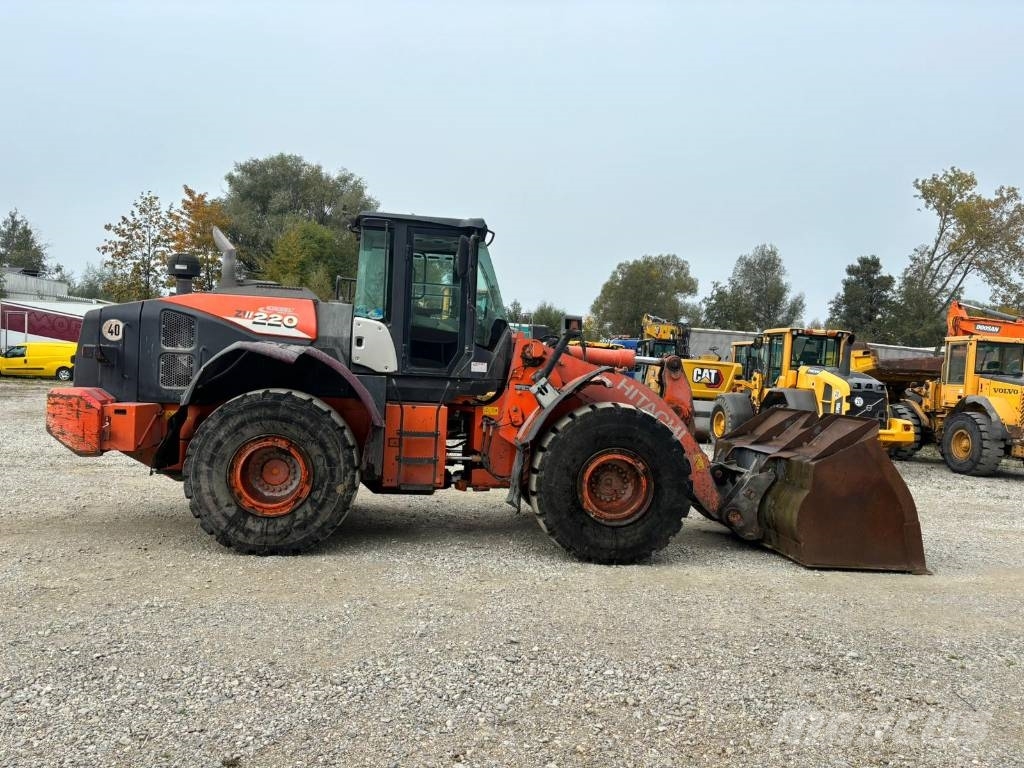 Hitachi ZW 220-6 Radlader