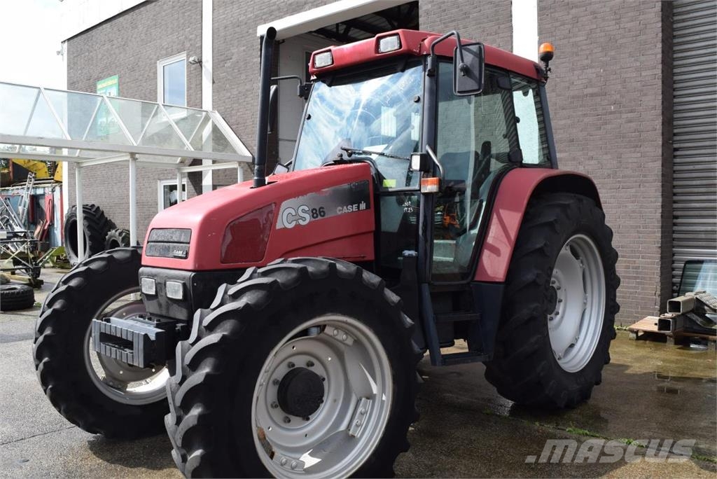 Case IH CS 86 Traktorji