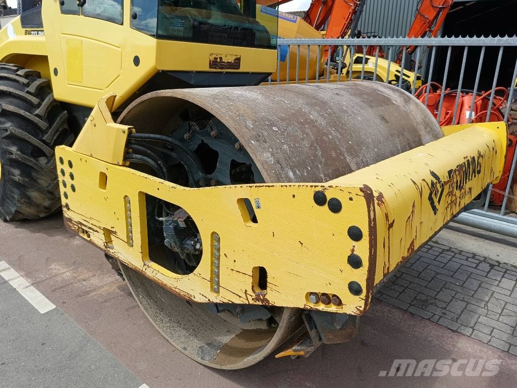Bomag BW 213 D H-4 i wals roller compactor Tiivistyskoneet