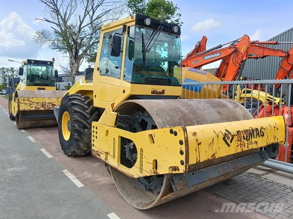 Bomag BW 213 D H-4 i wals roller compactor Tiivistyskoneet