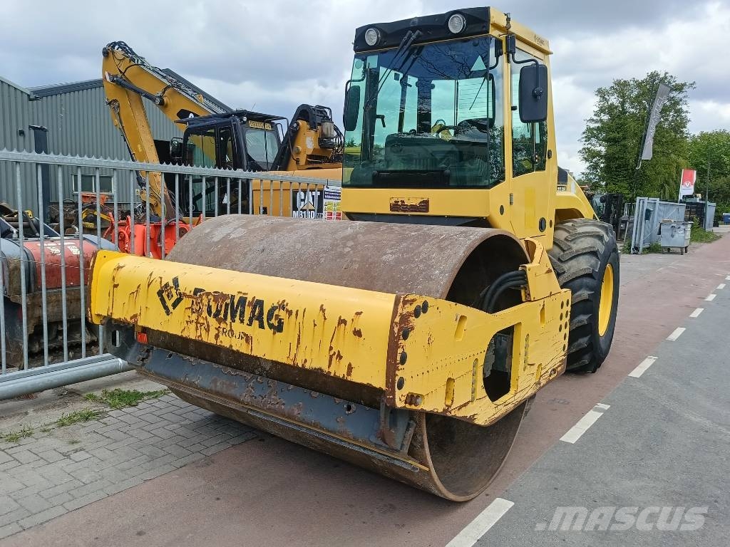 Bomag BW 213 D H-4 i wals roller compactor Tiivistyskoneet