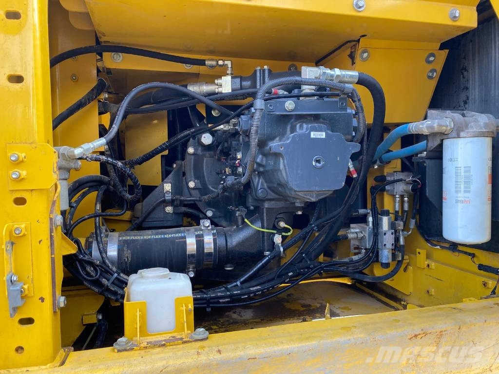 Komatsu PC 360 LC Vikšriniai ekskavatoriai