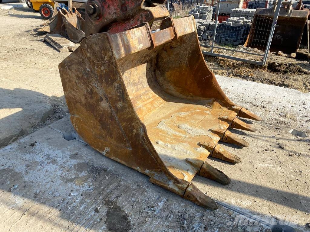 Komatsu PC 360 LC Vikšriniai ekskavatoriai