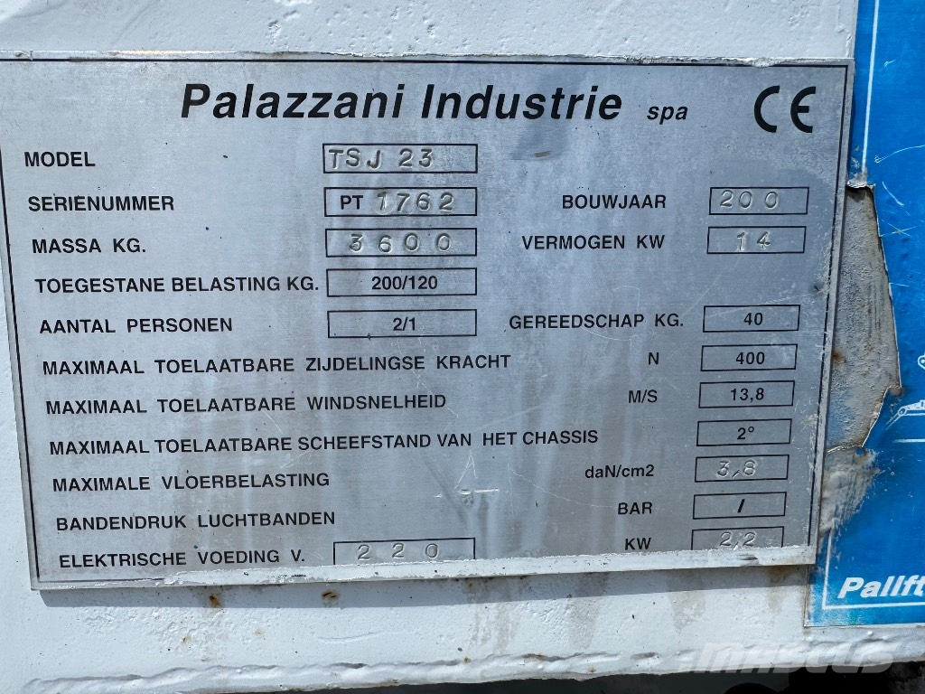 Palazzani TSJ 23.1 C 自走式伸缩臂升降机