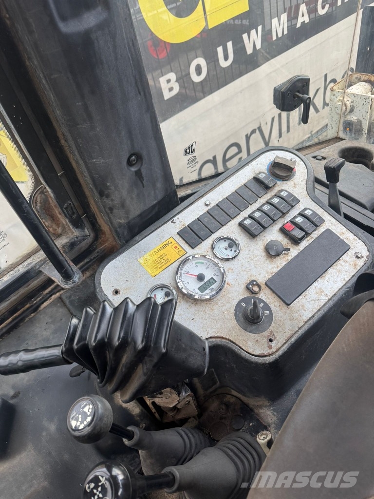 JCB 2 CX Tractopelle