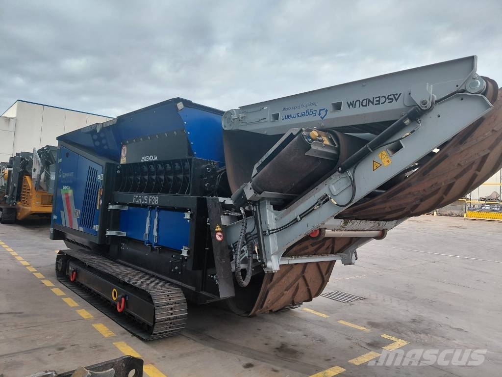 Eggersmann FORUS F38 PRECIO A CONSULTAR Mobila krossar
