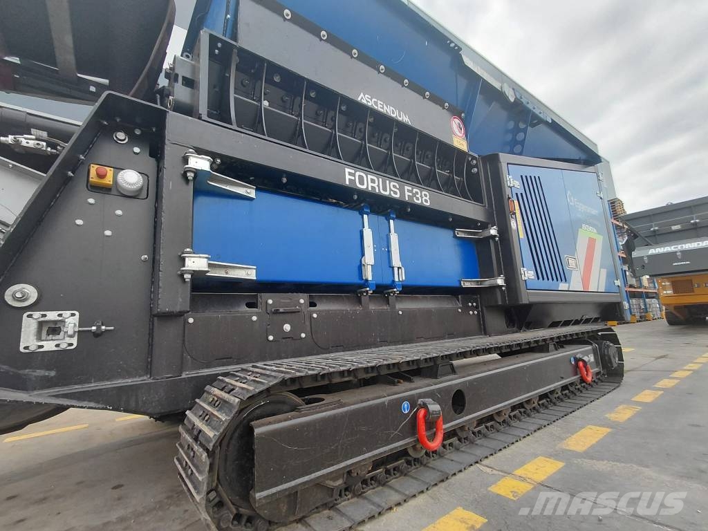 Eggersmann FORUS F38 PRECIO A CONSULTAR Mobila krossar