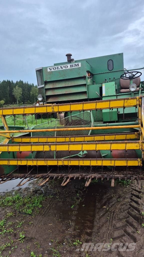 Volvo BM Aktiv 800 Kombajni