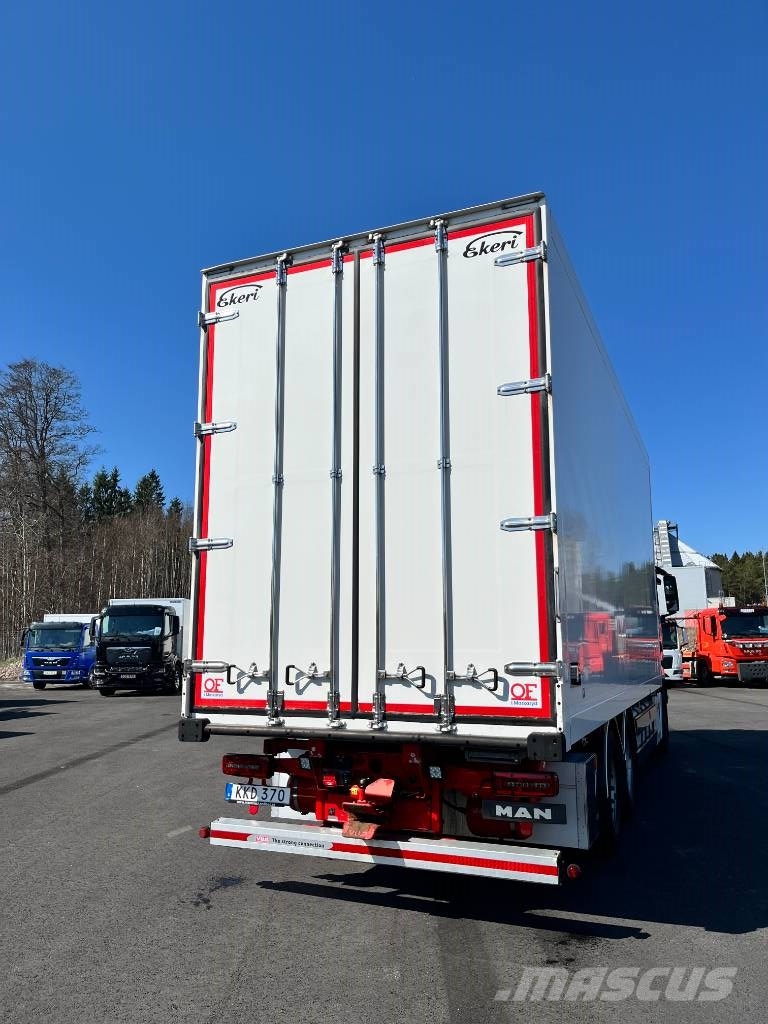 MAN TGX 26.480 6x2 Camiones caja cerrada