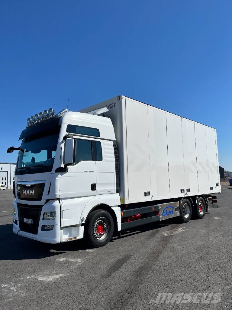 MAN TGX 26.480 6x2 Camiones caja cerrada
