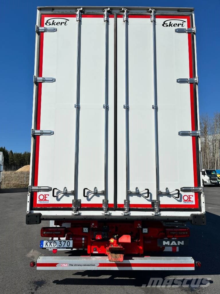 MAN TGX 26.480 6x2 Camiones caja cerrada