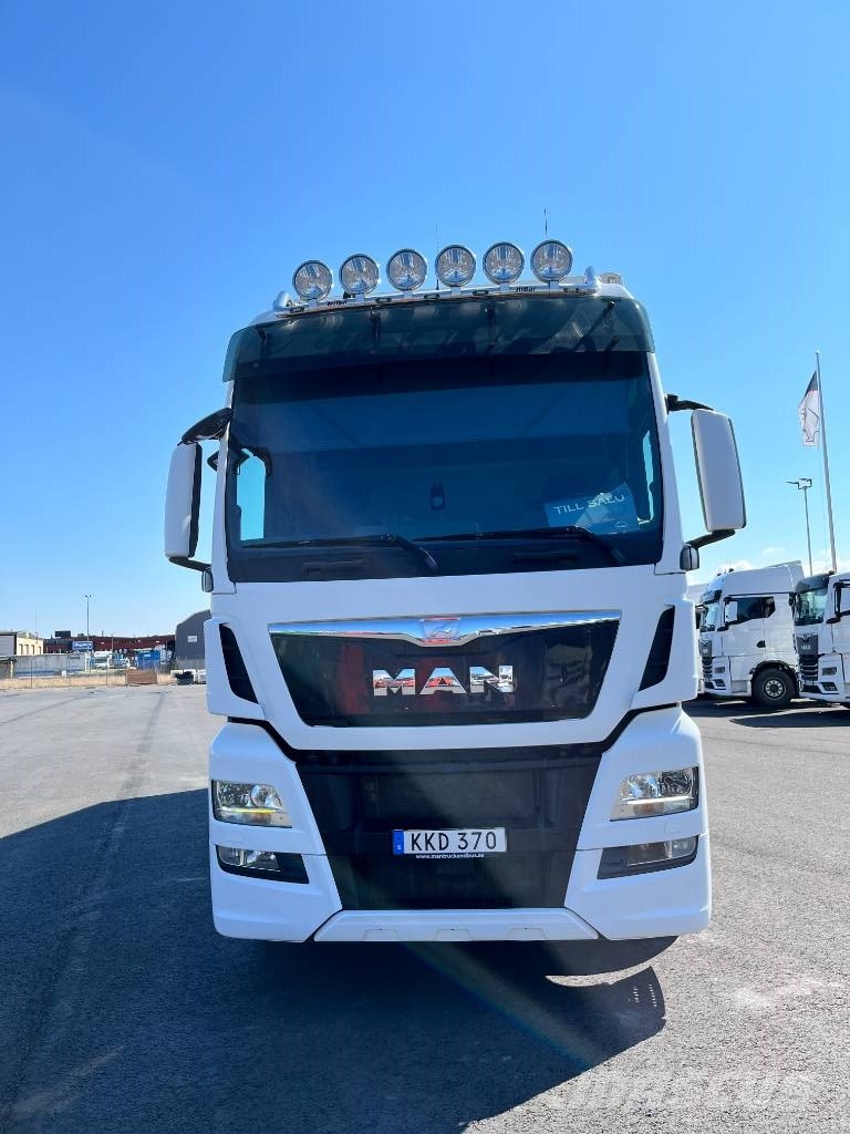 MAN TGX 26.480 6x2 Camiones caja cerrada