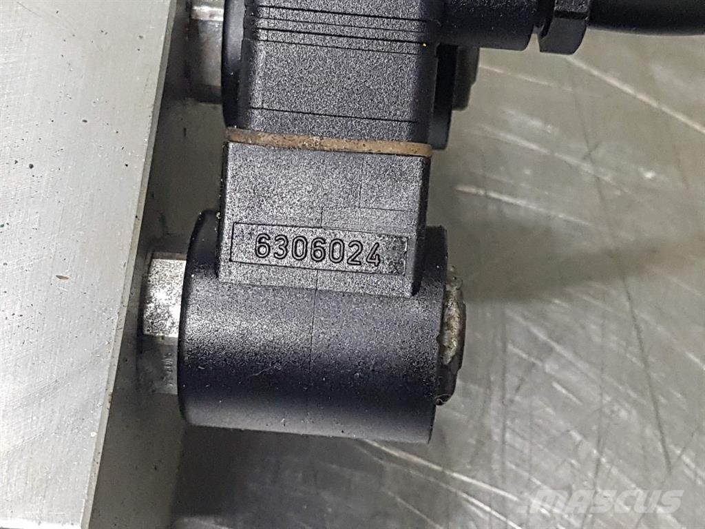 Volvo L40B-ZM2814669-Valve/Ventile/Ventiel Hydraulics