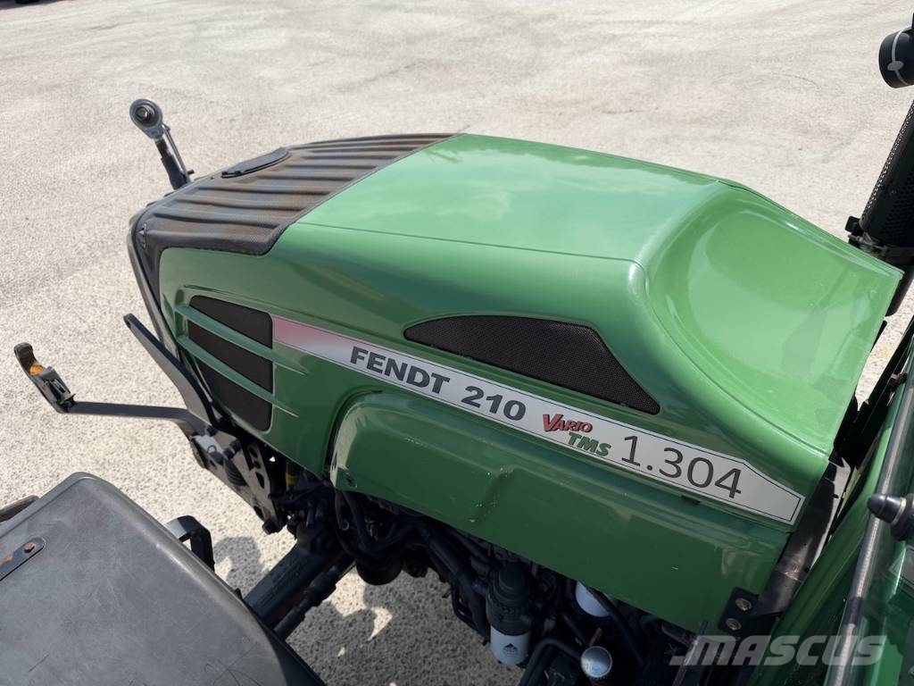 Fendt 210 Vario TMS Трактори