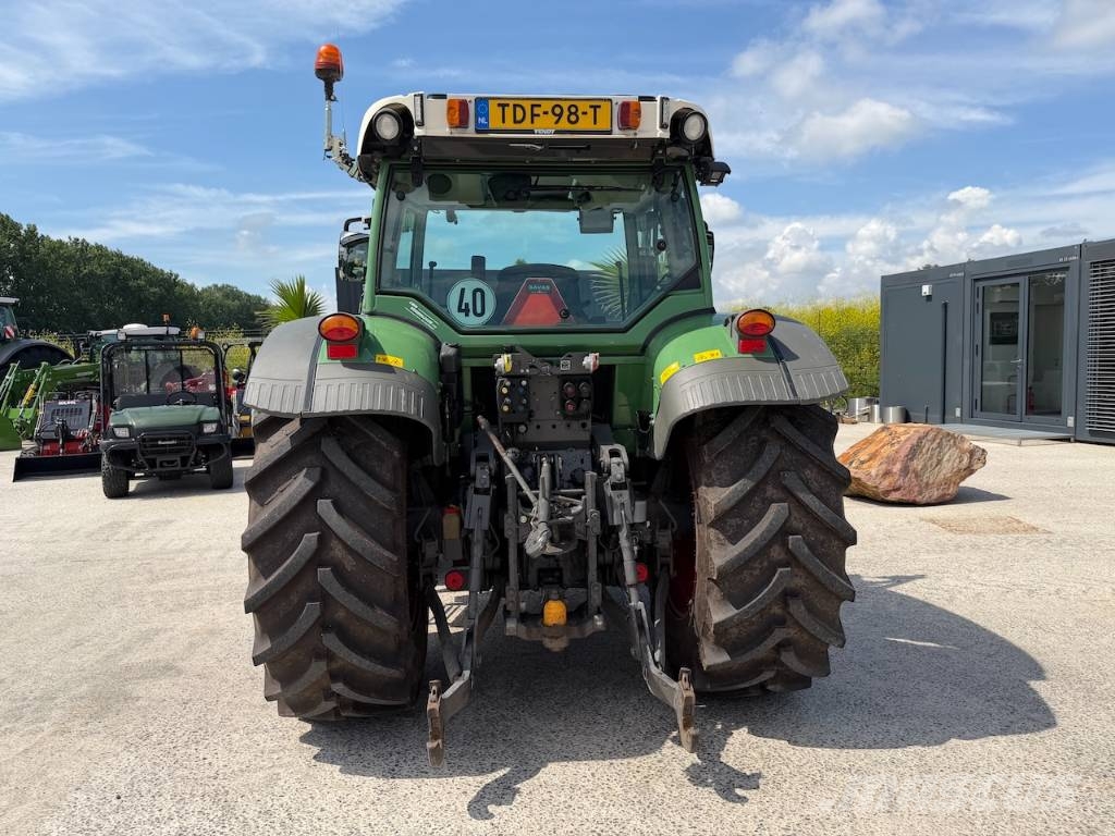 Fendt 210 Vario TMS Трактори