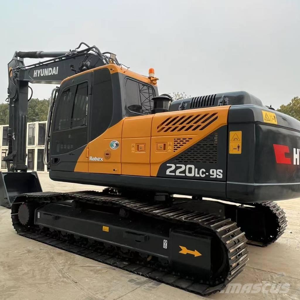 Hyundai 220lc-9s Midi bageri 7t – 12t