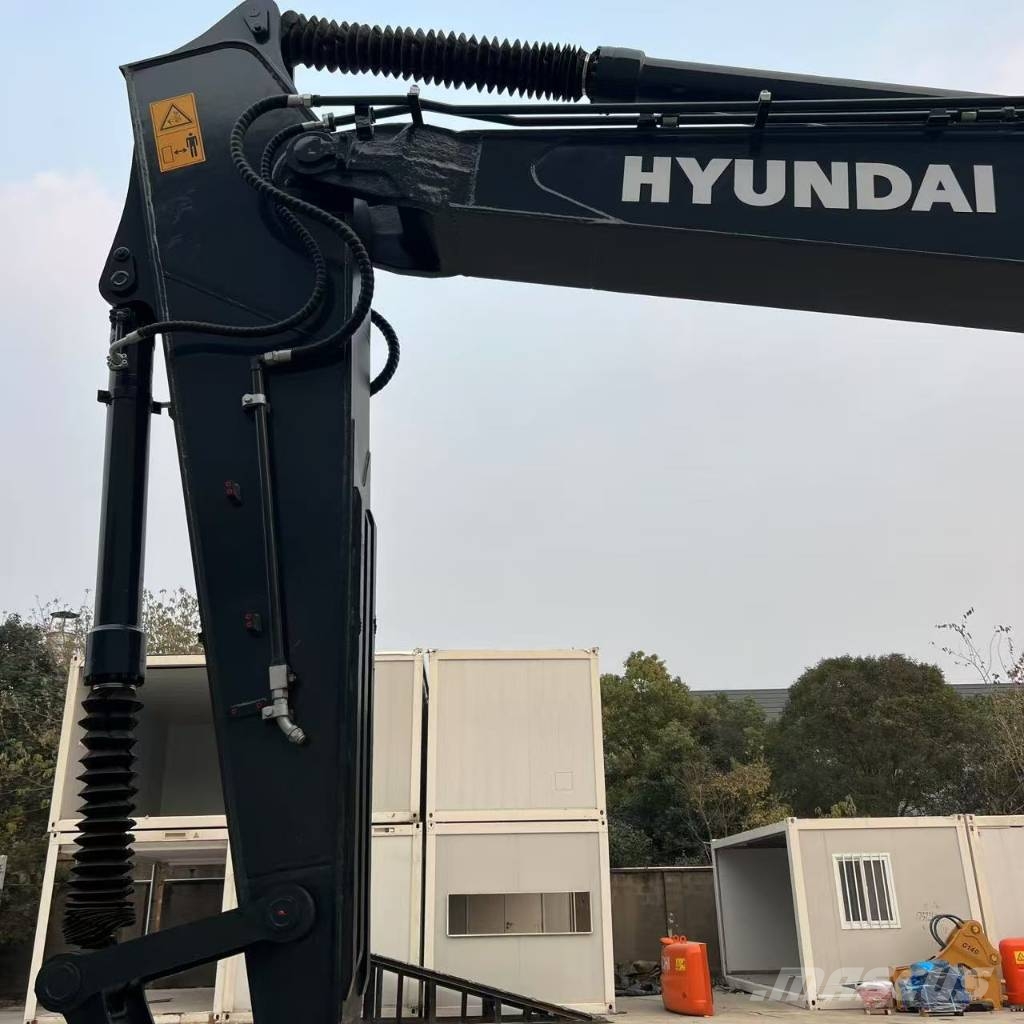Hyundai 220lc-9s Midi bageri 7t – 12t