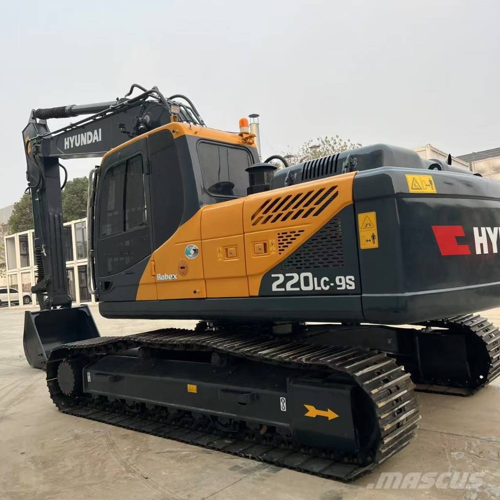 Hyundai 220lc-9s Midi bageri 7t – 12t