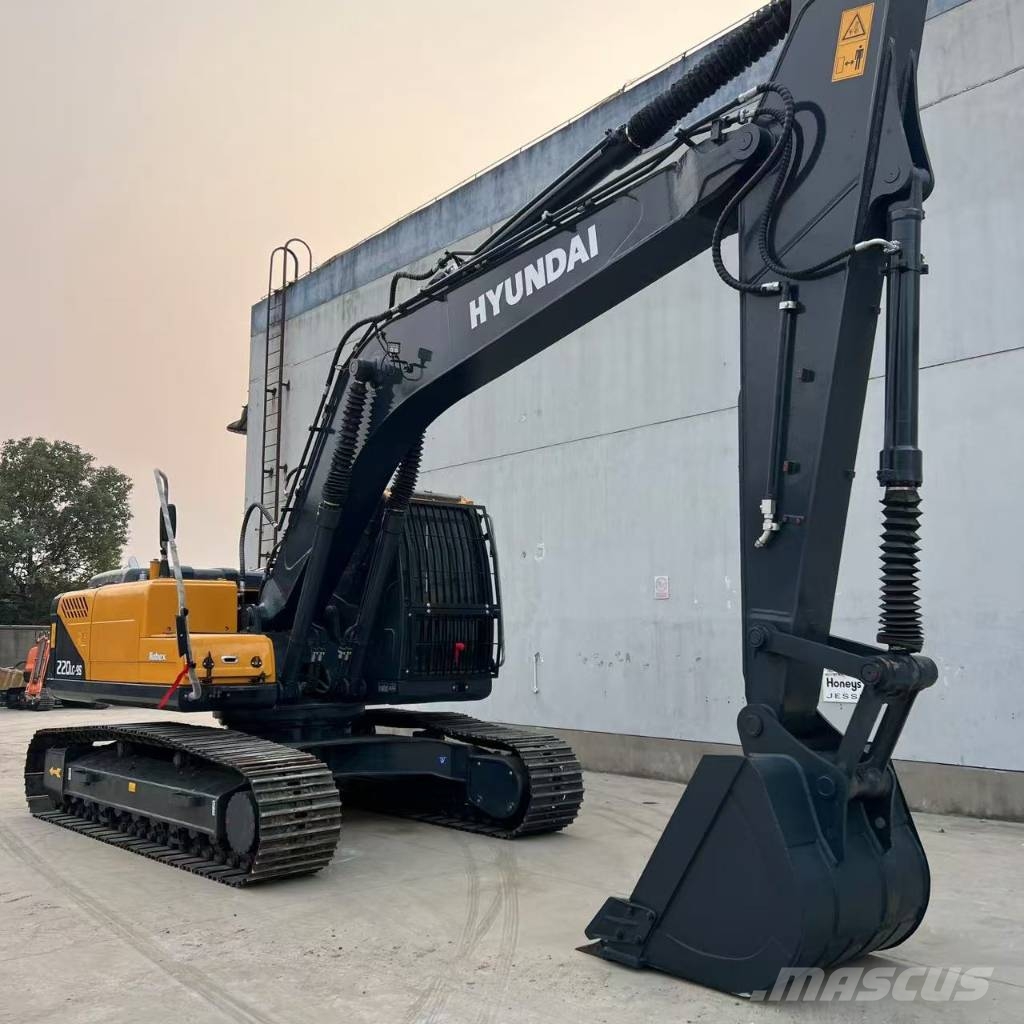 Hyundai 220lc-9s Midi bageri 7t – 12t