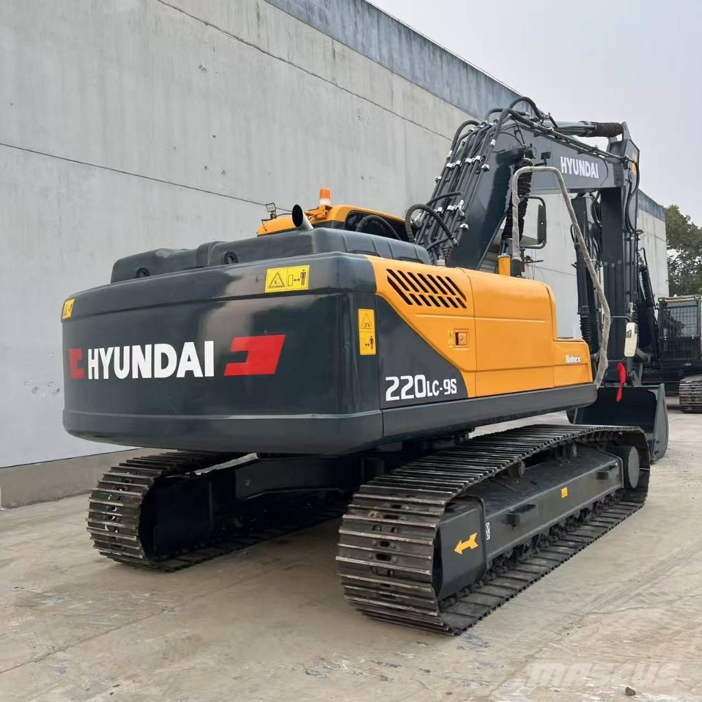 Hyundai 220lc-9s Midi bageri 7t – 12t