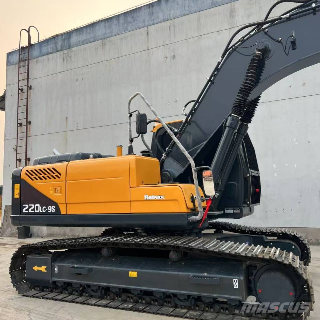 Hyundai 220lc-9s Midi bageri 7t – 12t