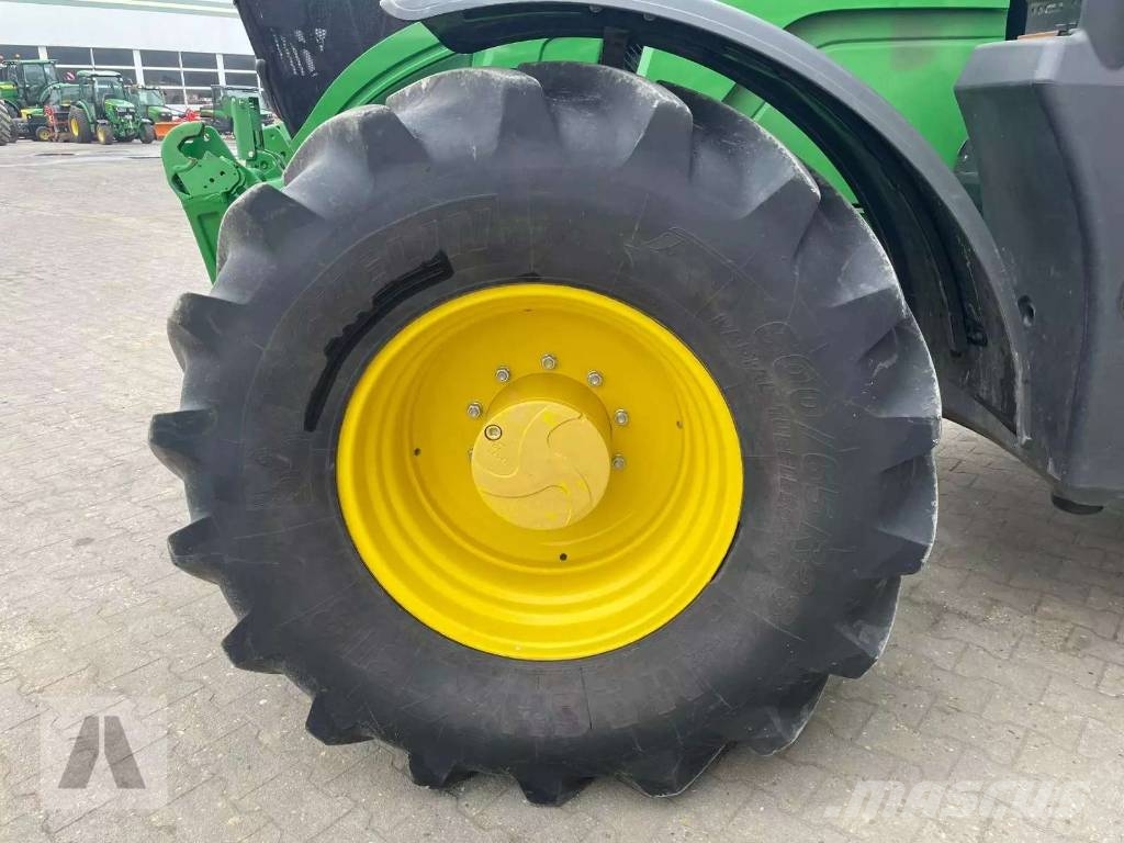 John Deere 6R 185 Tractors
