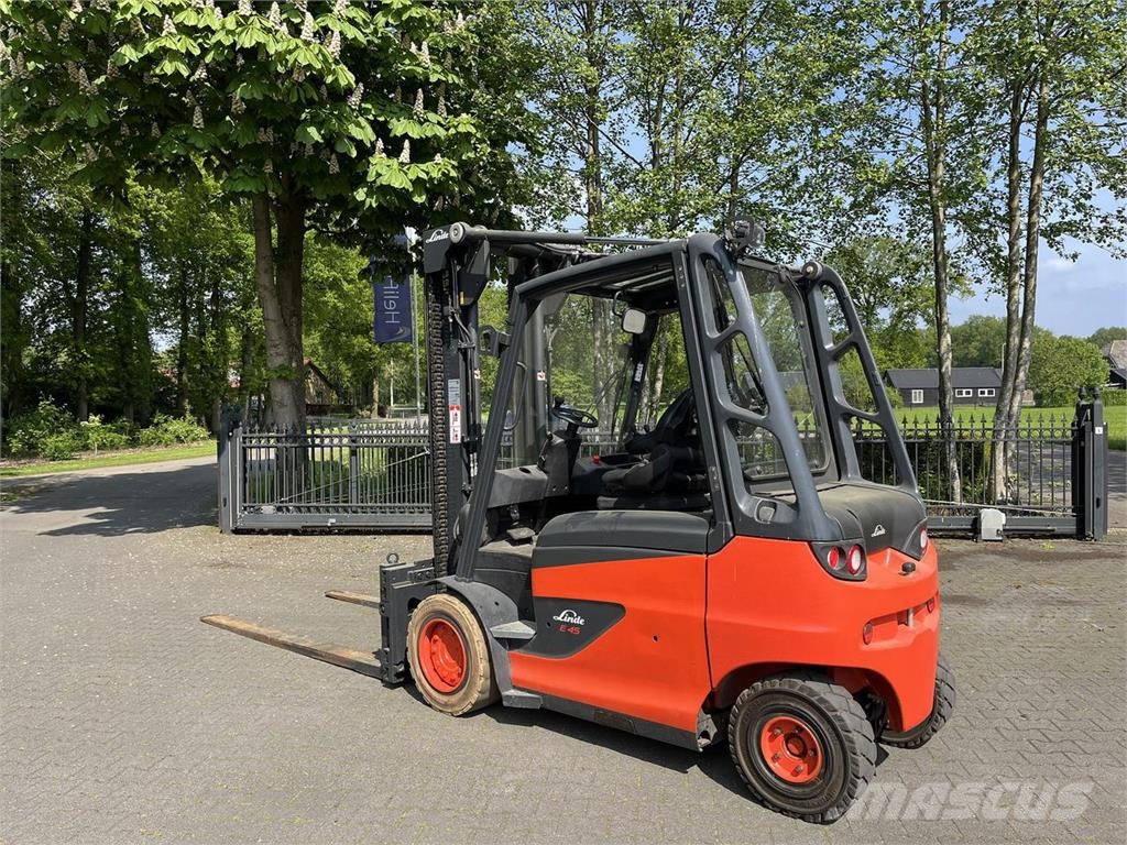 Linde E45 Elmotviktstruckar