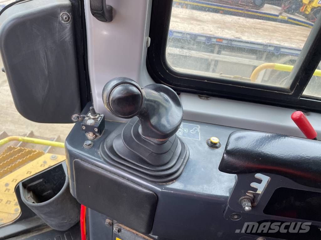 Komatsu D 65 PX-18E0 Dozere Beltegående