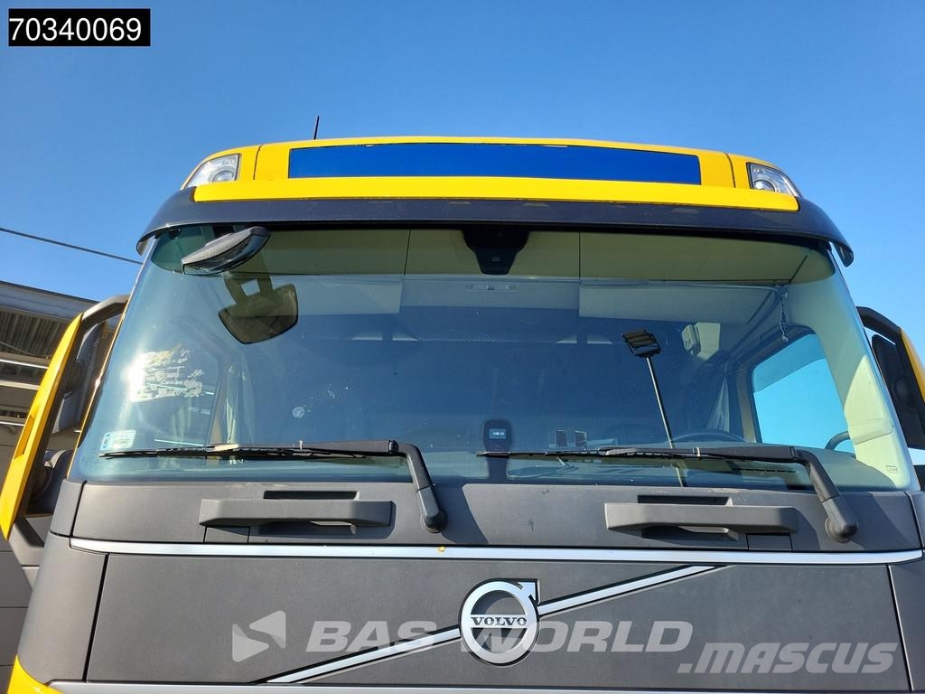 Volvo FH 460 6X2 LNG Engine Curtainsider Sliding roof I- Kapellbil