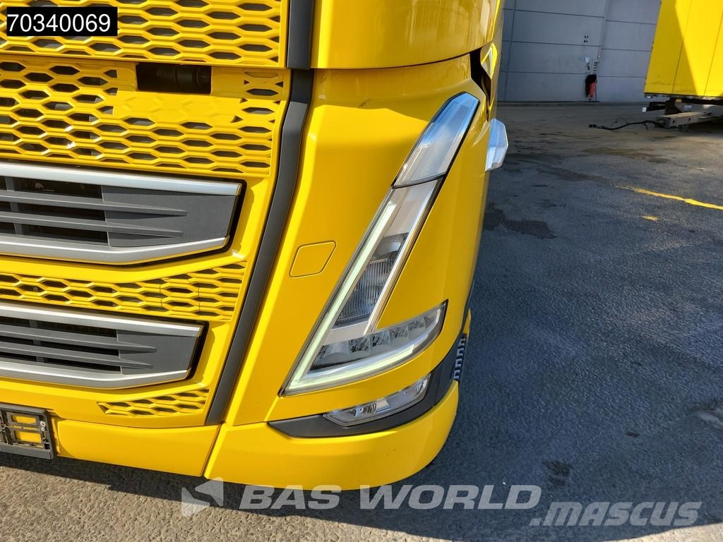 Volvo FH 460 6X2 LNG Engine Curtainsider Sliding roof I- Kapellbil