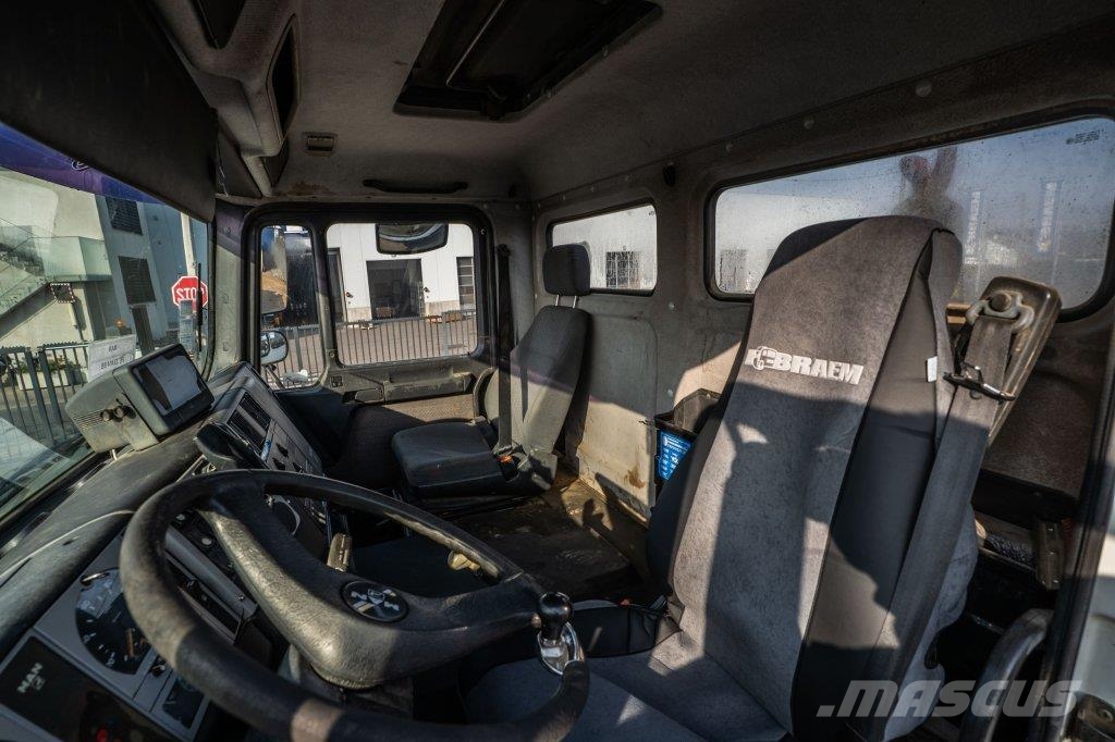 MAN FE 33.414 BB 6x6 Hook lift trucks
