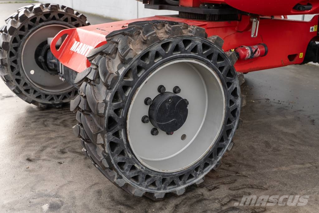 Manitou 200 ATJ Knikarmhoogwerkers