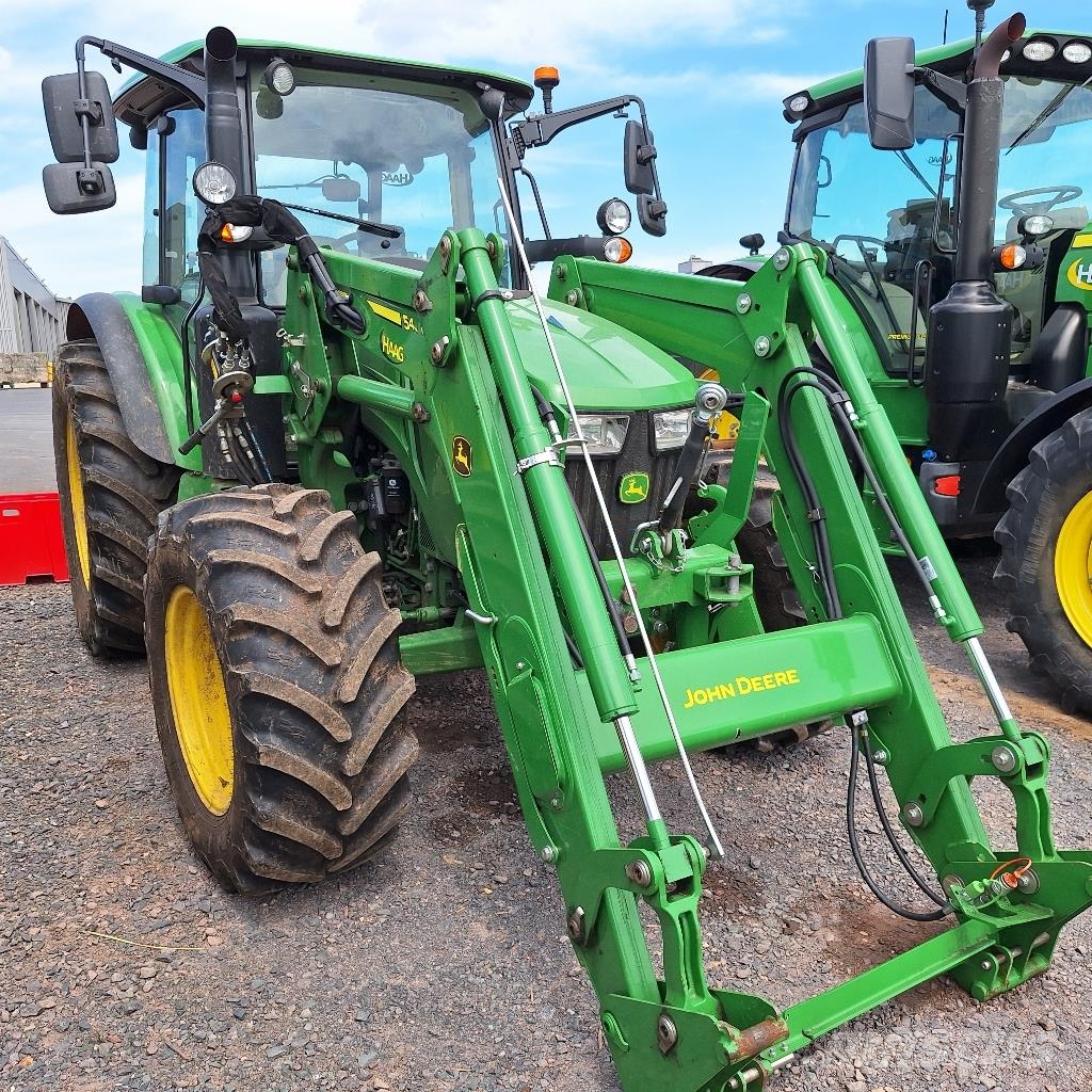 John Deere 5100M Tractoren