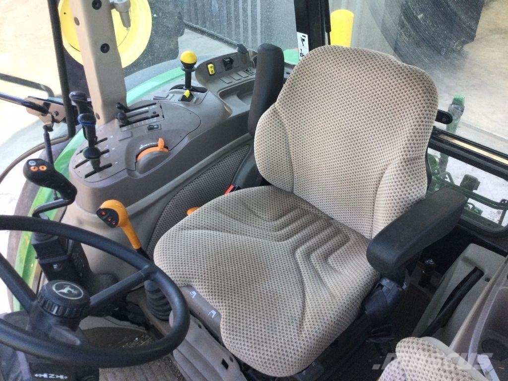 John Deere 5100M Tractoren