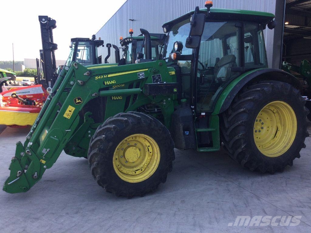 John Deere 5100M الجرارات