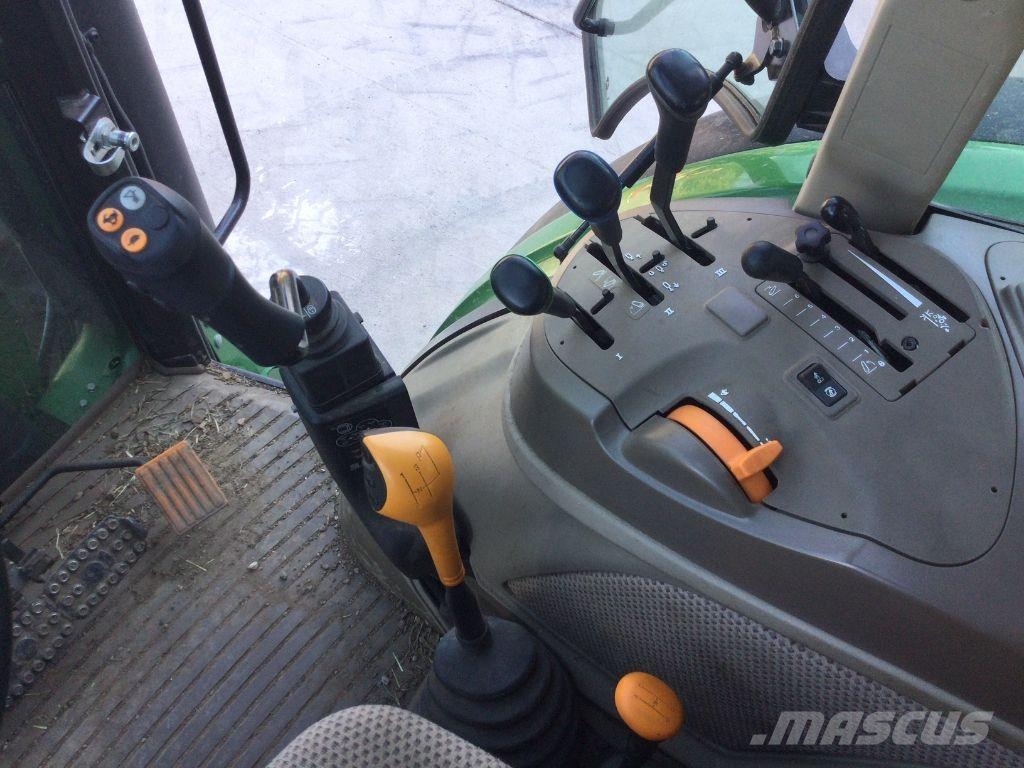 John Deere 5100M الجرارات