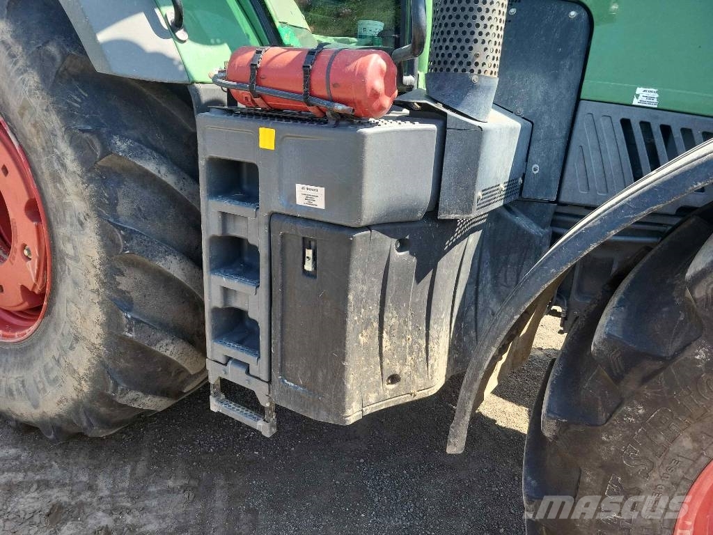 Fendt 828 Vario SCR Profi Tracteur
