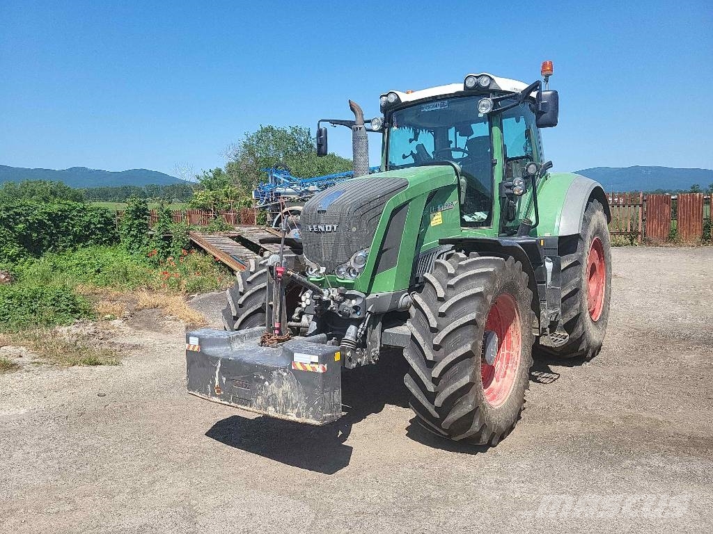 Fendt 828 Vario SCR Profi Tracteur