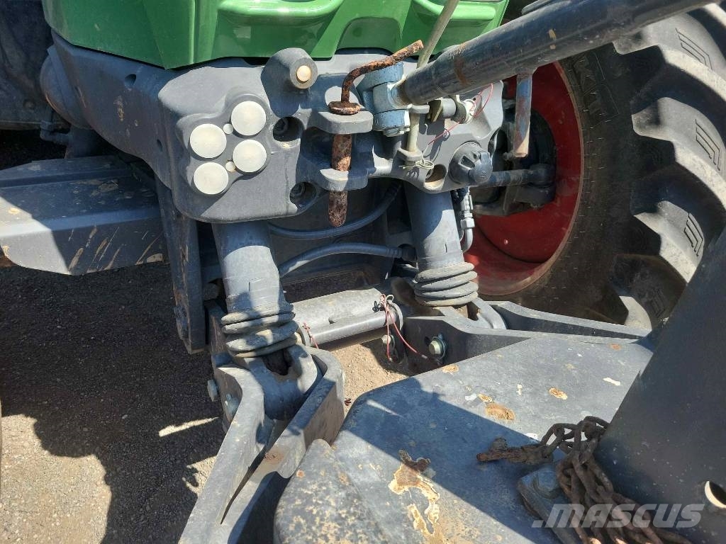 Fendt 828 Vario SCR Profi Tracteur