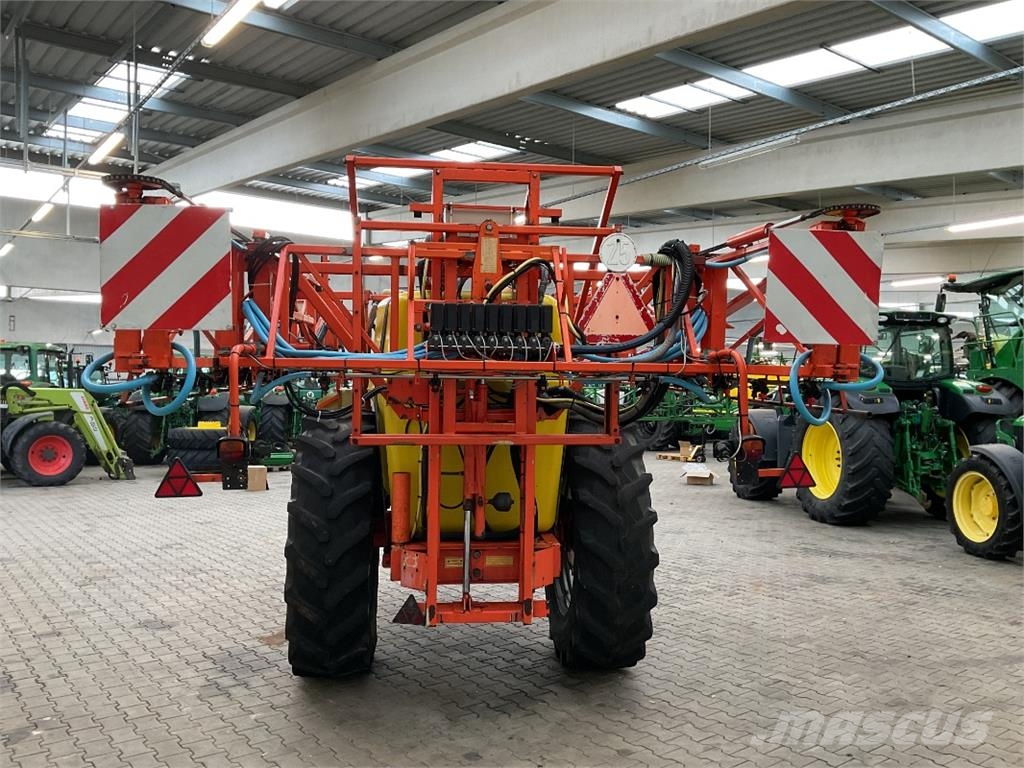 Douven 4000l Getrokken spuitmachines